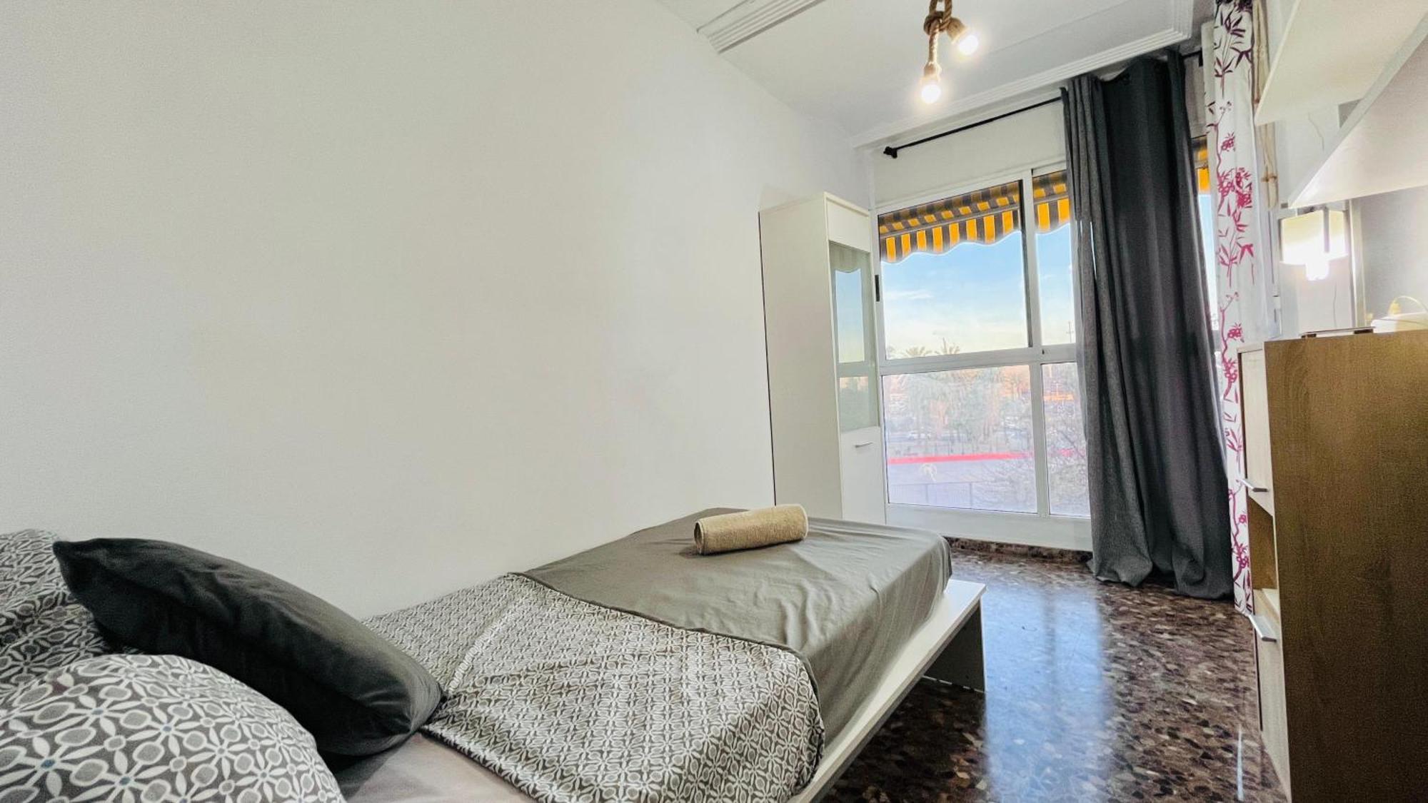 Апартаменты Apartamento Compartido Con Vista Al Puerto Валенсия Экстерьер фото