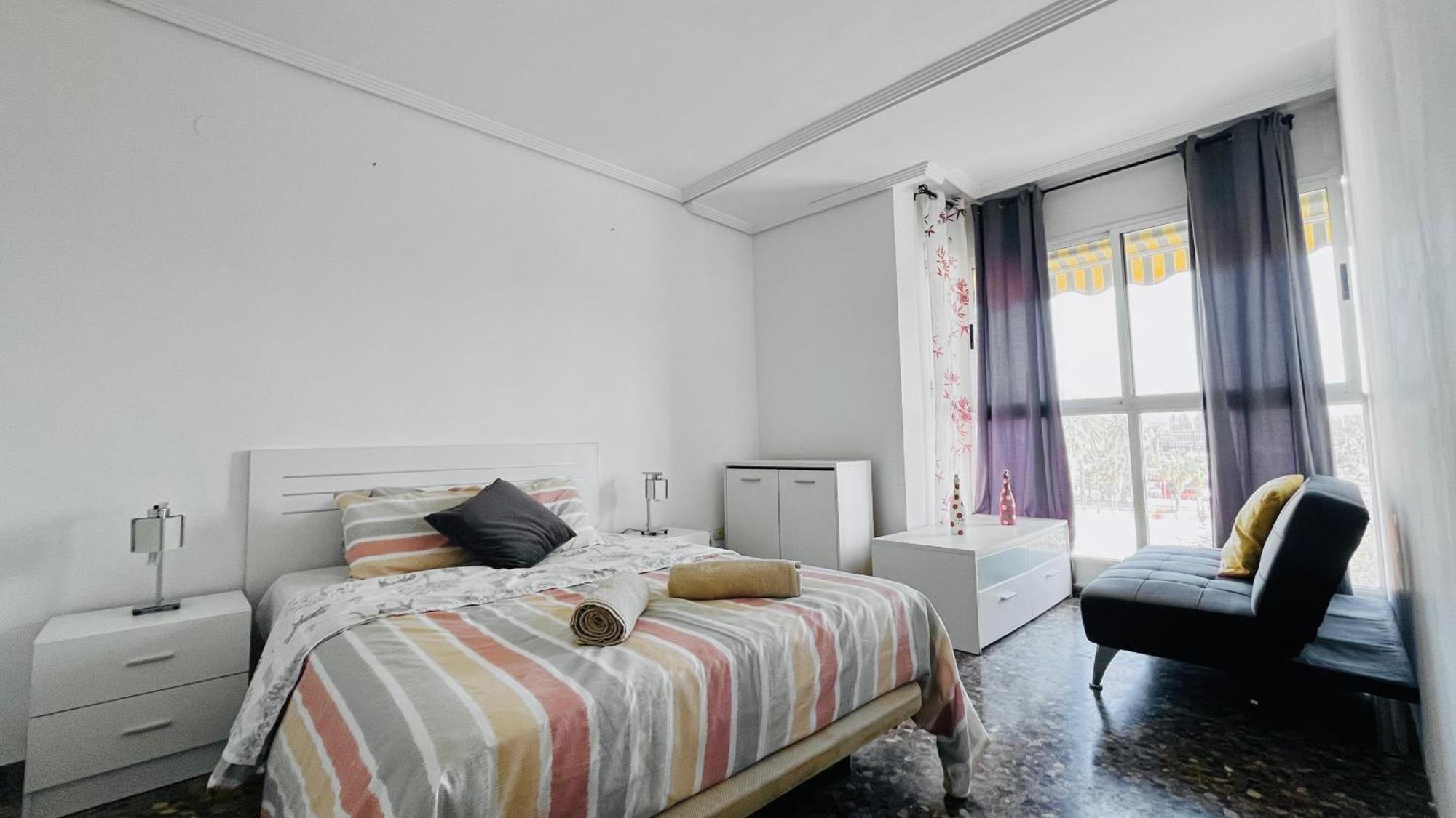 Апартаменты Apartamento Compartido Con Vista Al Puerto Валенсия Экстерьер фото