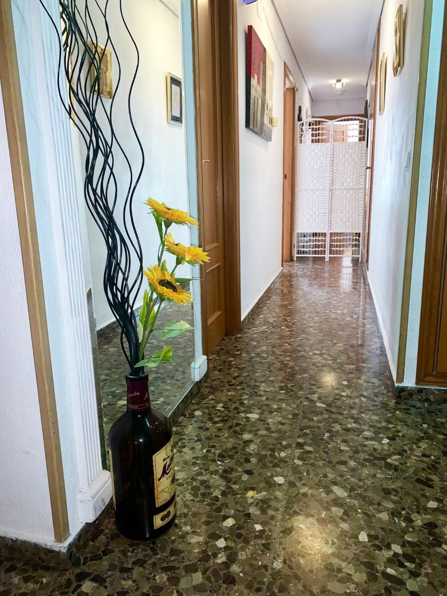 Апартаменты Apartamento Compartido Con Vista Al Puerto Валенсия Экстерьер фото